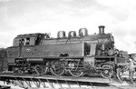 Lok 14 der Eutin-Lübecker Eisenbahn. Die Lokomotiven mit den Bahnnummern 11 bis 14 (in zweiter Besetzung) waren Heißdampf-Tenderlokomotivem der Eutin-Lübecker Eisenbahn (ELE). Die zwischen 1924 und 1929 von Henschel gelieferten Lokomotiven hatten die Achsfolge 1'C1' und waren für den Personenzugdienst vorgesehen. Die Lokomotiven basierten nicht auf bei manchen Länderbahnen bewährten 1'C1'-Lokomotiven, sondern waren eine Neukonstruktion.1936 wurde die zulässige Höchstgeschwindigkeit der Lokomotiven von 80 auf 90 km/h heraufgesetzt, womit auch ein Einsatz im Eilzugdienst möglich wurde.Die Deutsche Reichsbahn übernahm 1941 die ELE und ordnete die Lokomotiven mit den Nummern 75 631–634 in die DRG-Baureihe 75.6 ein.  (1926) <i>Foto: Werner Hubert</i>
