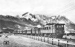 Die bayr. "EP5 21522" (spätere E 52 22) auf einer zeitgenössichen Postkarte mit einem Personenzug bei Garmisch-Partenkirchen. (1925) <i>Foto: RVM</i>