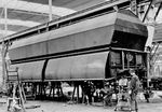 Ausbesserung des Großraumgüterwagens Kkt 26 "Oldenburg 2077" in einem nicht näher bezeichneten RAW. (1938) <i>Foto: RVM</i>