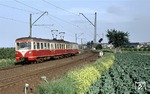 KBE ET 41 auf der Vorgebirgsbahn Köln - Bonn bei Brühl-Waldorf. Auf der Strecke galten die Regeln der Eisenbahn- Bau- und Betriebsordnung (EBO), wie auch das rechts stehende EBO-Lichtvorsignal dokumentiert. (12.06.1980) <i>Foto: Peter Schiffer</i>