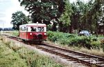 Der Wismarer Schienenbus T 1 auf der 9 km langen Bahnstrecke Ahaus - Alstätte bei Averesch. (12.08.1961) <i>Foto: J.C. de Jongh</i>