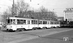 Straßenbahnen am Neumarkt in Köln. Vorne der Tw 1112, der auf der 16 km langen Strecke von Bensberg zum Neumarkt Dienst tat. (02.1953) <i>Foto: Karl Wyrsch, Slg. D. Ammann</i>
