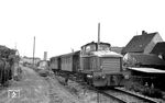 Krauss-Maffei lieferte am 13.09.1955 die Diesellok vom Typ ML 440 C an die Deutsche Eisenbahn-Betriebs-Gesellschaft (DEBG) aus. Diese vermietete die Lok als V 34.01 an die Nebenbahn Wiesloch - Schatthausen-Waldangelloch. Mit einem Personenzug (gebildet aus den Wagen Ci 122 und Ci 121) ist sie hier in Wiesloch unterwegs. (16.07.1959) <i>Foto: Aad van Ooy</i>